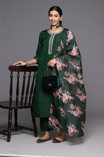 Varanga Women Green Embroidered Kurta With Straight Trouser And Floral Printed Dupatta